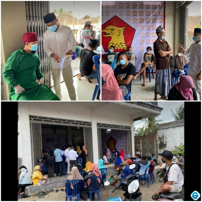 Ratusan Warga Kalibaru Serbu Rumah Anggota DPRD